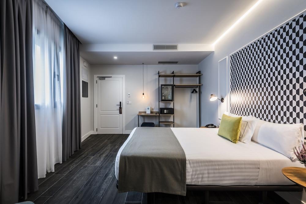 Intelier Victoria 호텔 산세바스티안 외부 사진